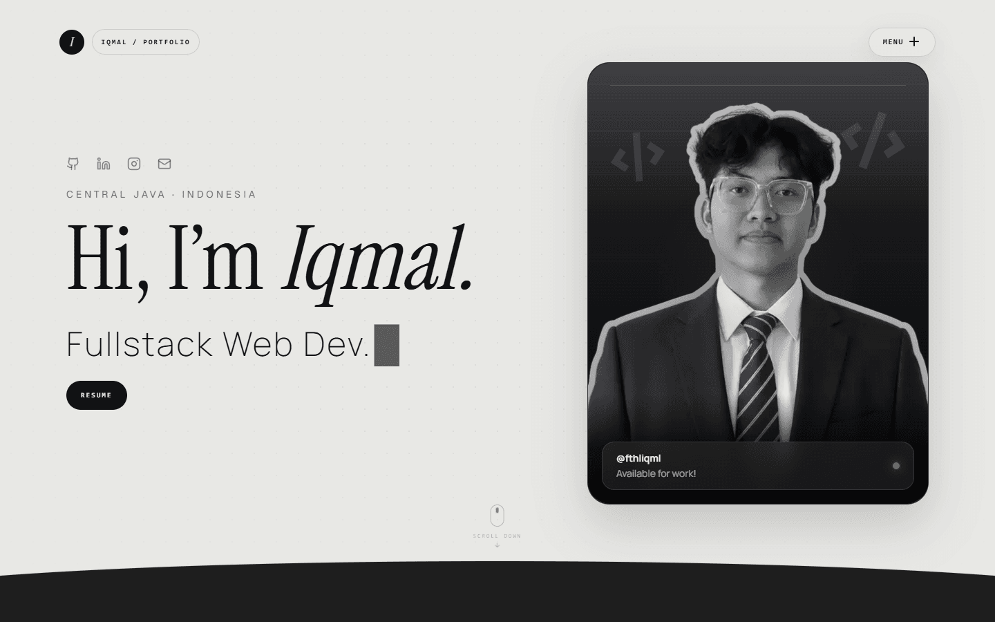 Personal portfolio hero section with animated introduction