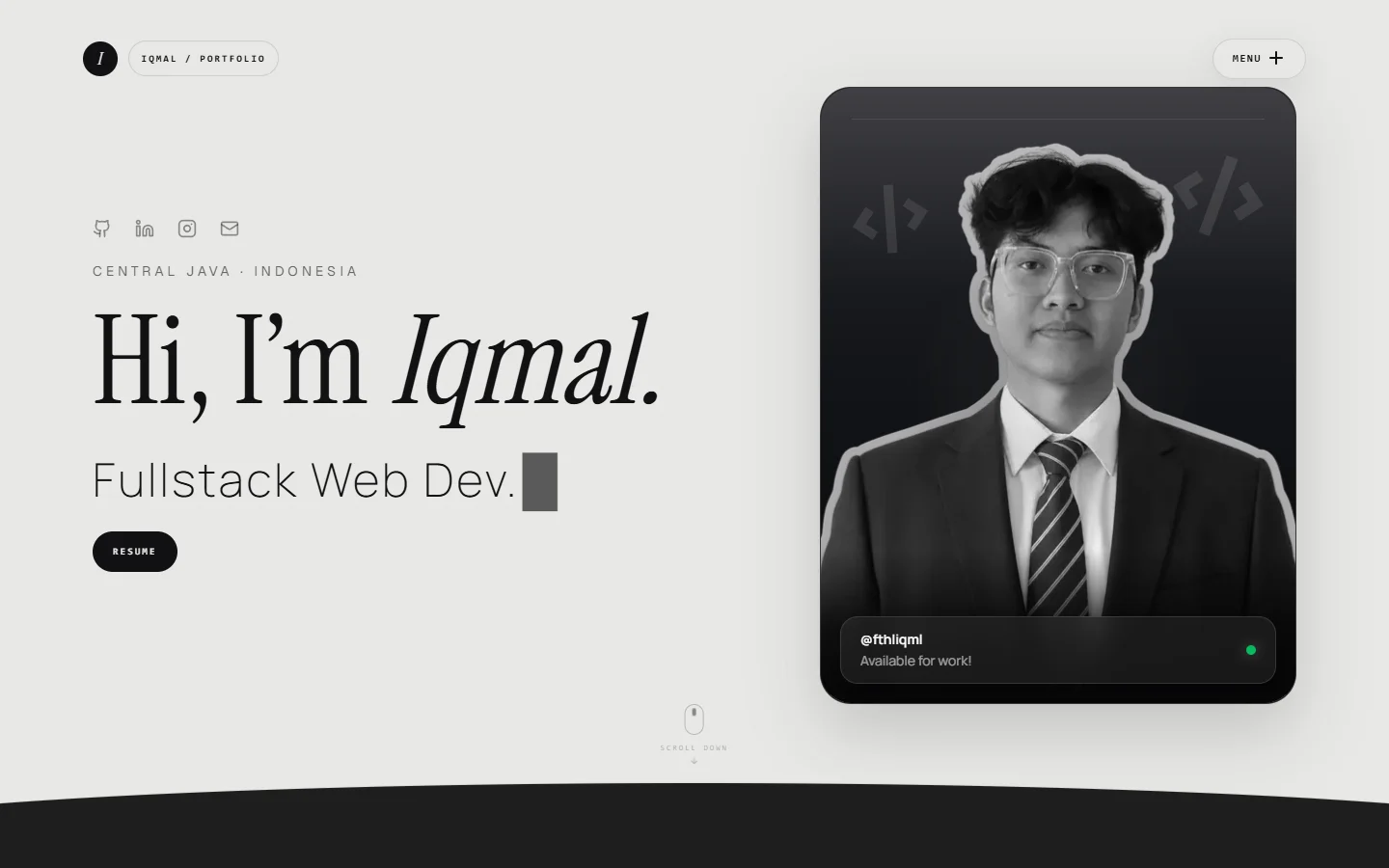 Personal portfolio hero section with animated introduction